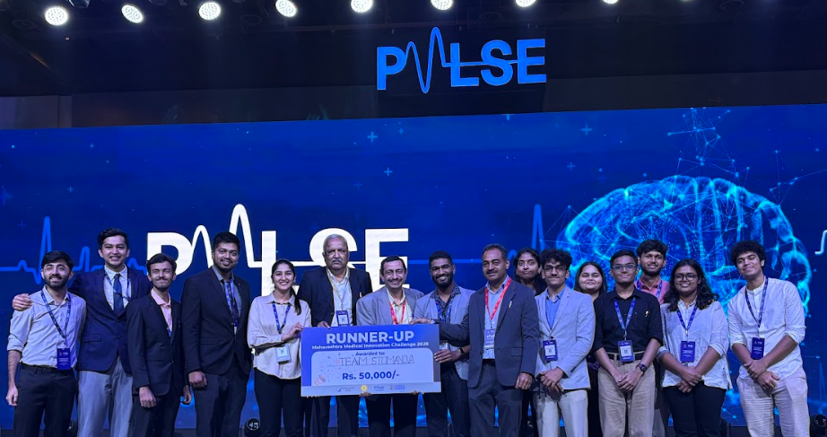 All the Innovation Teams from GGMC JJH with Commissioner DMER, Dean: GGMC JJH, and HoD General Surgery at the valedictory ceremony of PULSE 2026